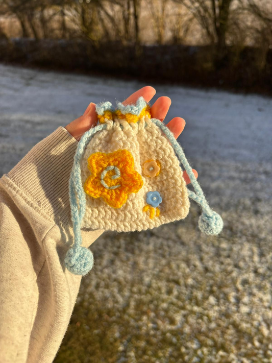 Hoshi Pouch